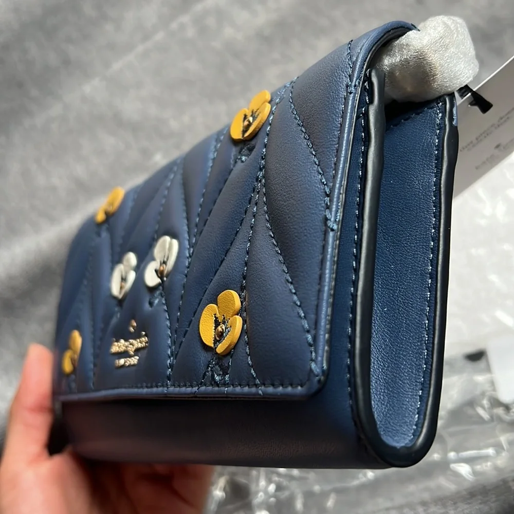 Brand New Kate Spade briar lane phone wallet bag
